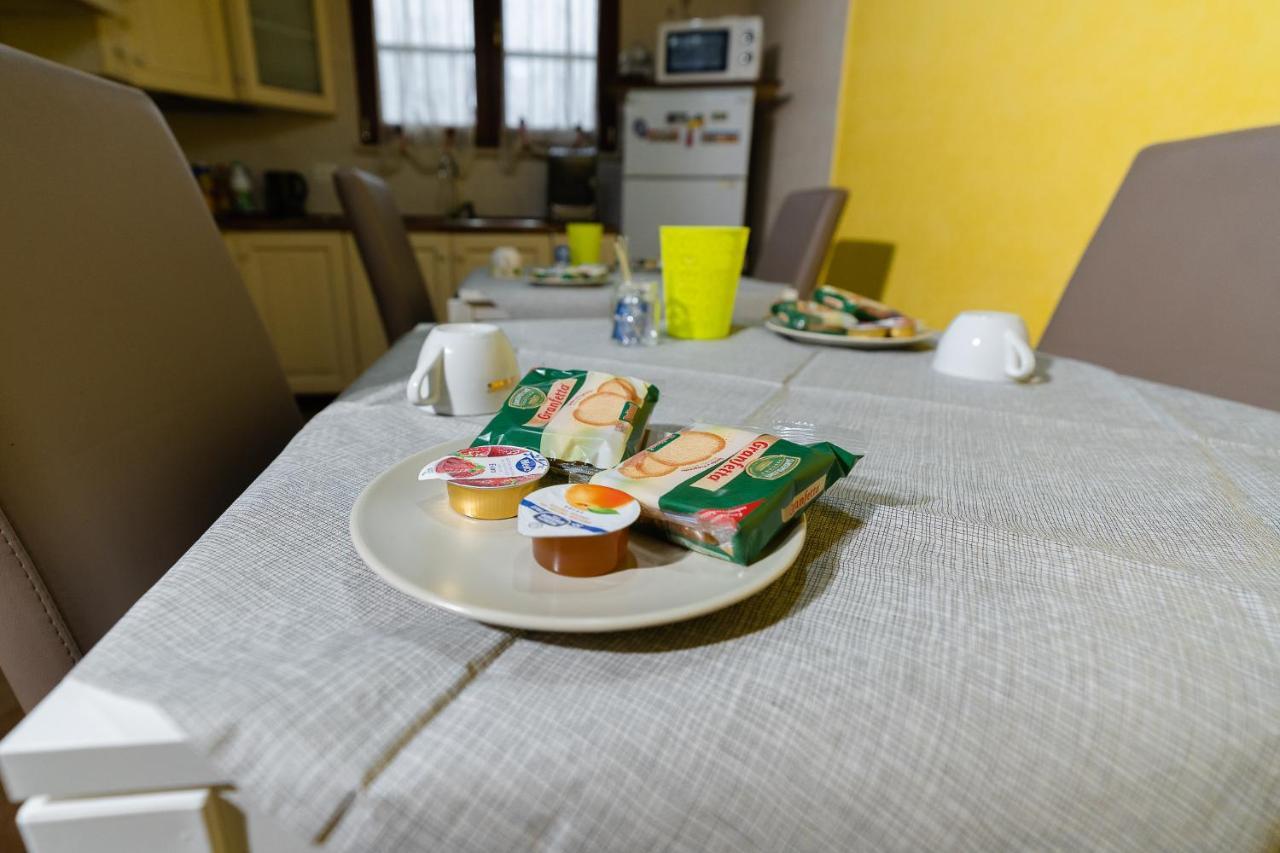 B&B Mamy Фьюмичино Экстерьер фото